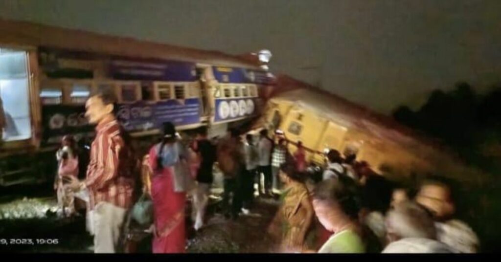 Tragic Train Collision in Vizianagaram District Leaves At Least Six Dead and Many Injured