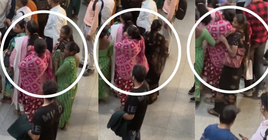 Delhi Metro Video: 3 Women Rob Passenger's Bag at Rajiv Chowk Station