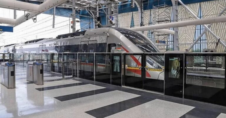 "Heroic Rescue Thwarts Suicide Attempt at Shadipur Metro Station in Delhi