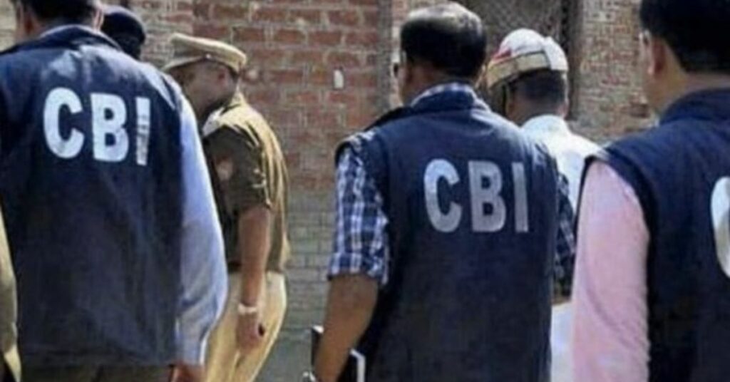 CBI के नाम से फ़र्ज़ी नोटिस भेजकर मुज़फ्फरनगर के कारोबारी को धमकाने वाला RPF का सिपाही मेरठ से हुआ अरेस्ट