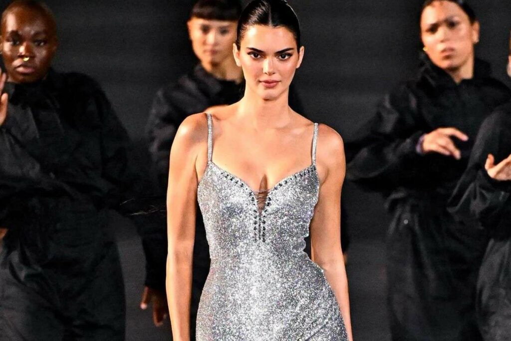 Kendall Jenner’s Secret to Becoming a Top Paid Model And It’s Not What You Think!