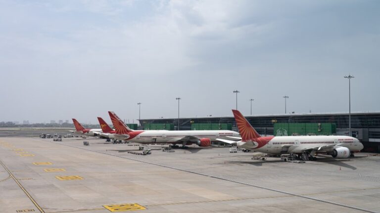 Delhi airport runway to close daily for Republic Day security until January 26