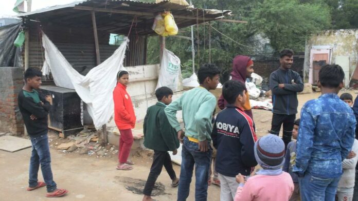 Delhi police prepares list of 16,000 suspected Bangladeshis Delhi police prepares list of 16,000 suspected Bangladeshis