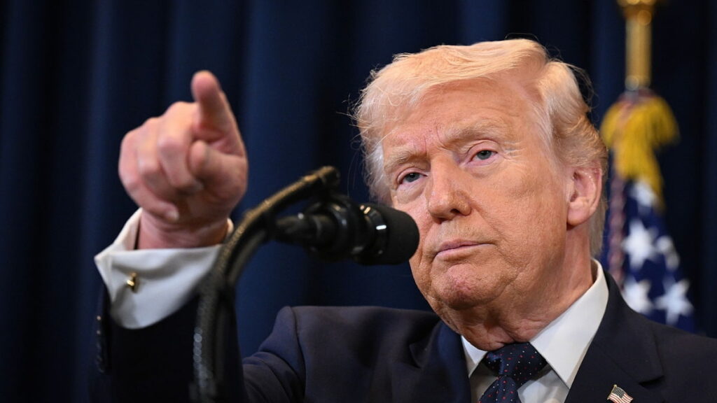 “Open the Strait or Face Destruction”: Trump’s Fiery Warning to Iran Escalates Tensions “Open the Strait or Face Destruction”: Trump’s Fiery Warning to Iran Escalates Tensions
